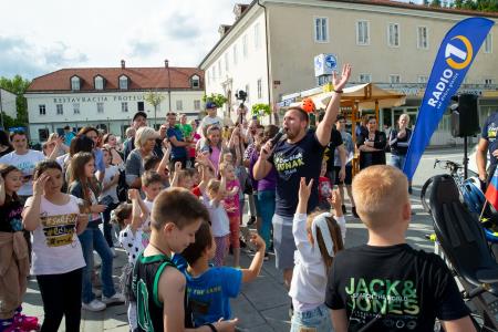 Deželak junak v Postojni (13)
